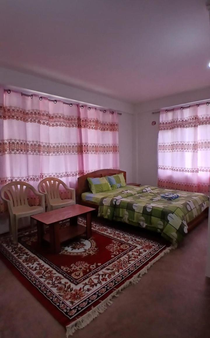 Lama Tsekhang تاوانج المظهر الخارجي الصورة